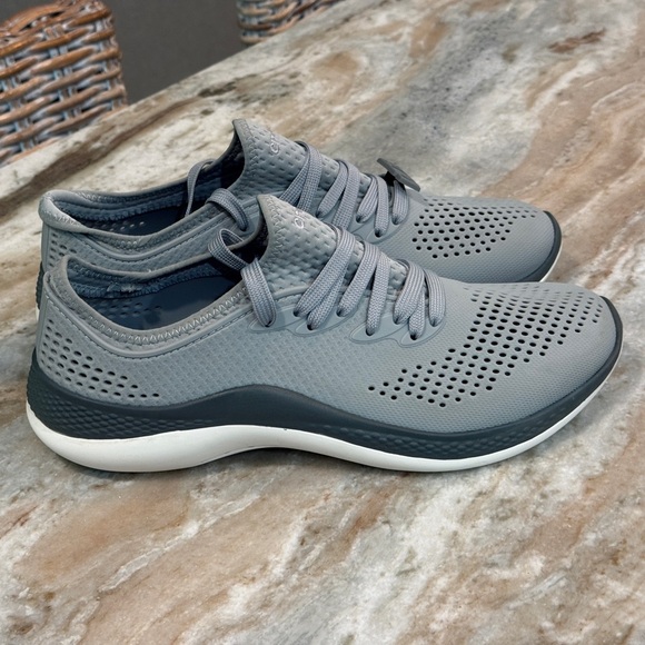 Men’s CROCS LiteRide 360 Pacer lace up grey sneakers- Size 9 - Picture 3 of 7